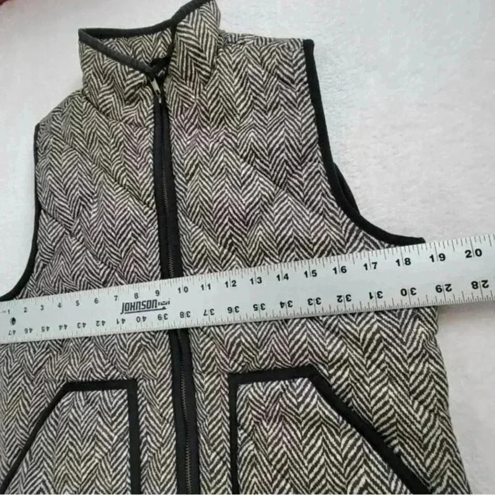 J. Crew Women's Quilted Zip Up Puffer Vest Black Herringbone Pockets Size Small